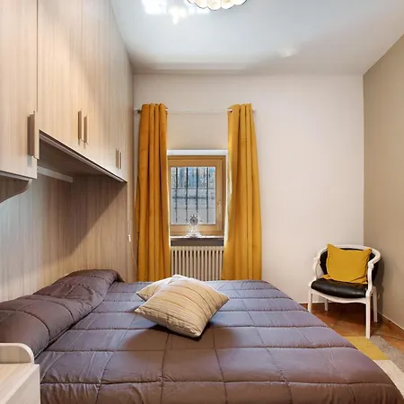 La Casa Di Pasky Apartament *